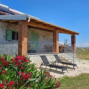 Holiday House Adriana Povljana